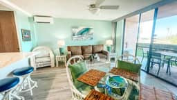 Remodeled One bd Ocean, AC,wifi, pool/hot tub D102 - Image 4