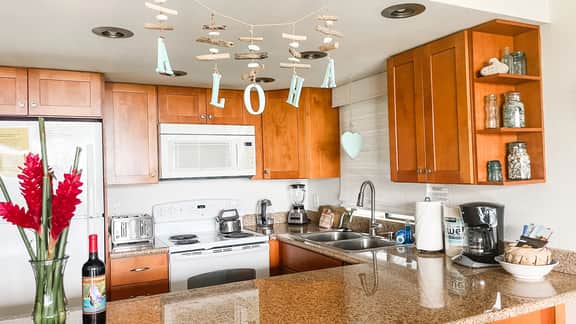 One bd Ocean grd fl, AC, wifi, pool, hot tub D101 - Image 3